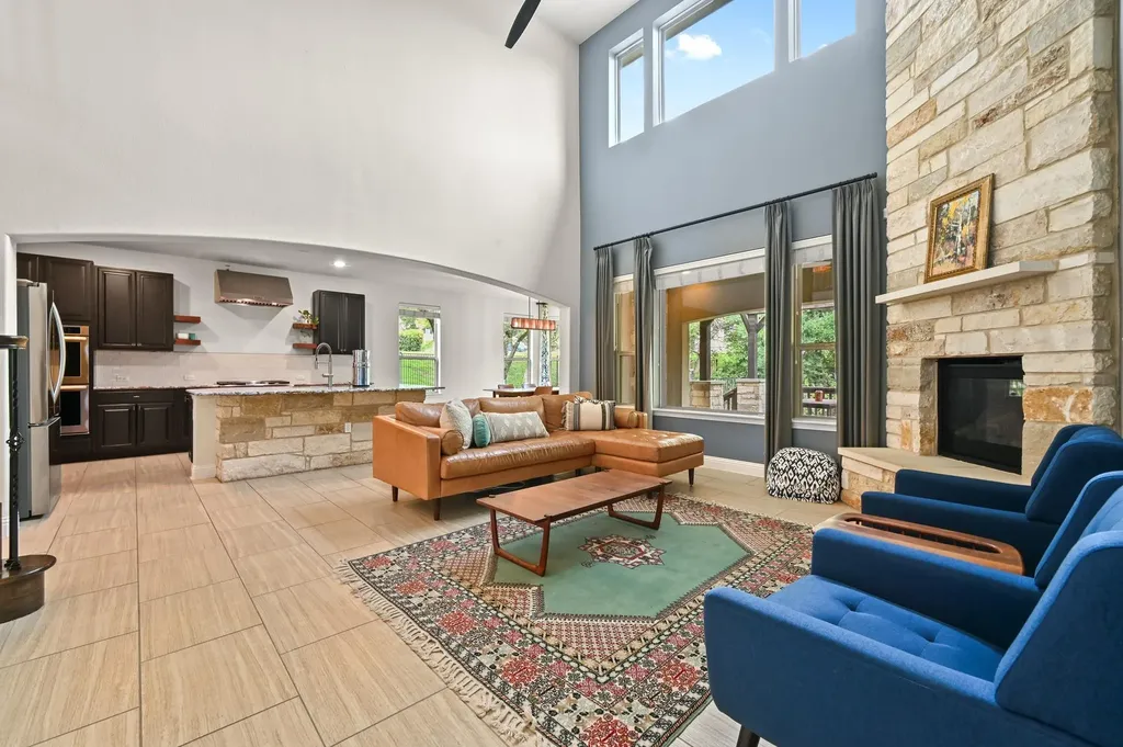 202 Duffy Lane Austin TX 78738