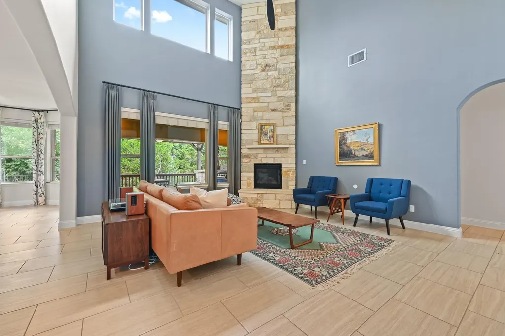 202 Duffy Lane Austin TX 78738