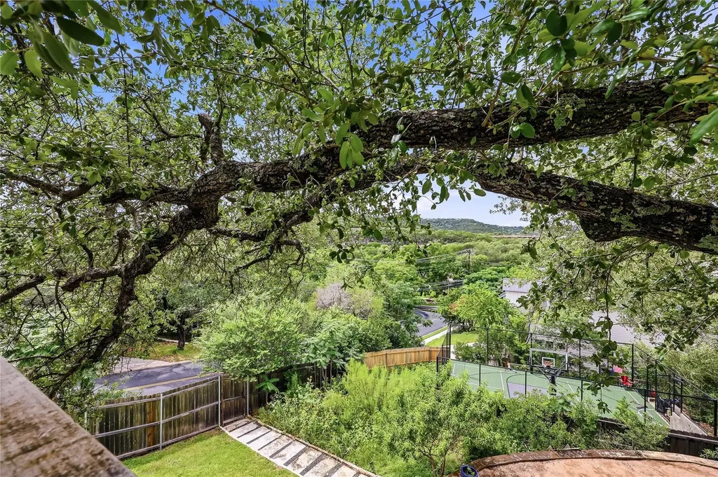 5604 Blueridge Court Austin TX 78731