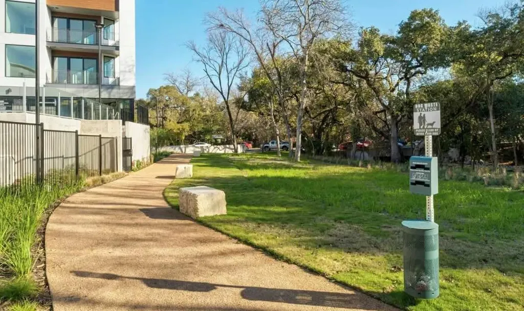 2209 S 1st Street Austin TX 78704