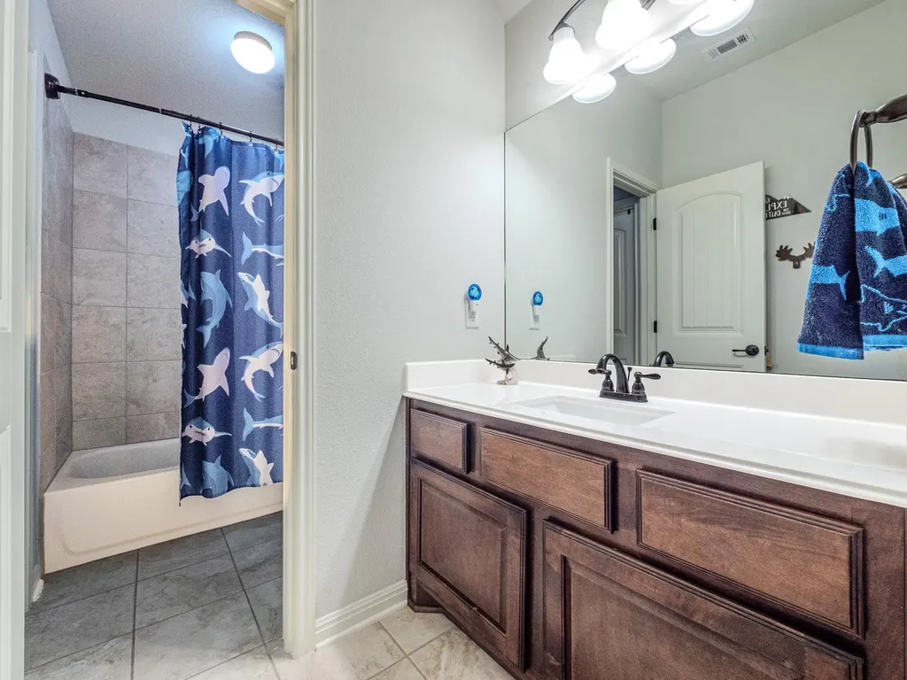 117 Arbor Point Drive Elgin TX 78621