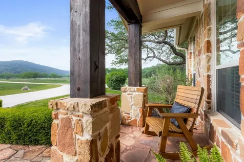 4292 N Us 83 Highway Leakey TX 78873