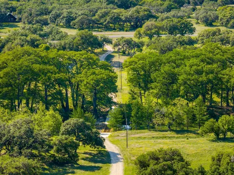 4292 N Us 83 Highway Leakey TX 78873