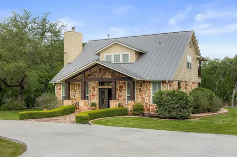 4292 N Us 83 Highway Leakey TX 78873