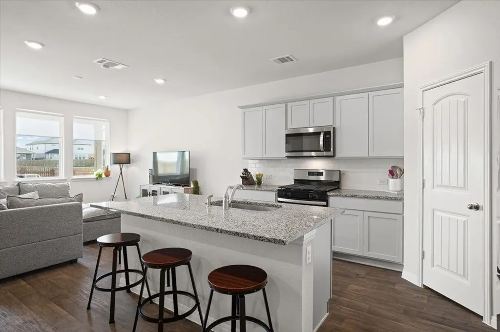 209 Connor Lane Georgetown TX 78626