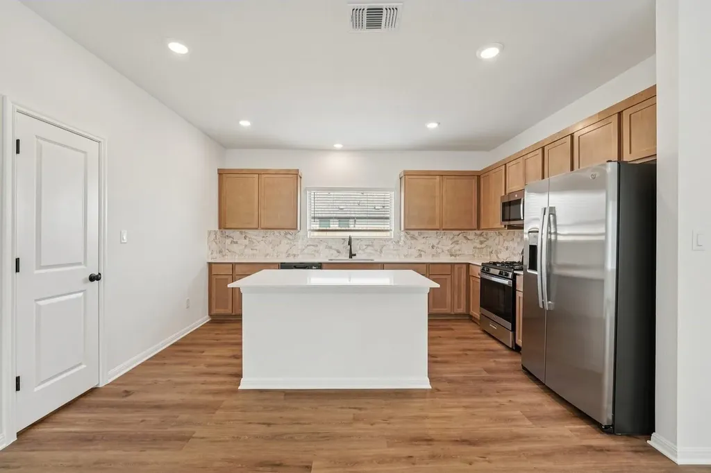 238 Bay Breeze Drive Kyle TX 78640