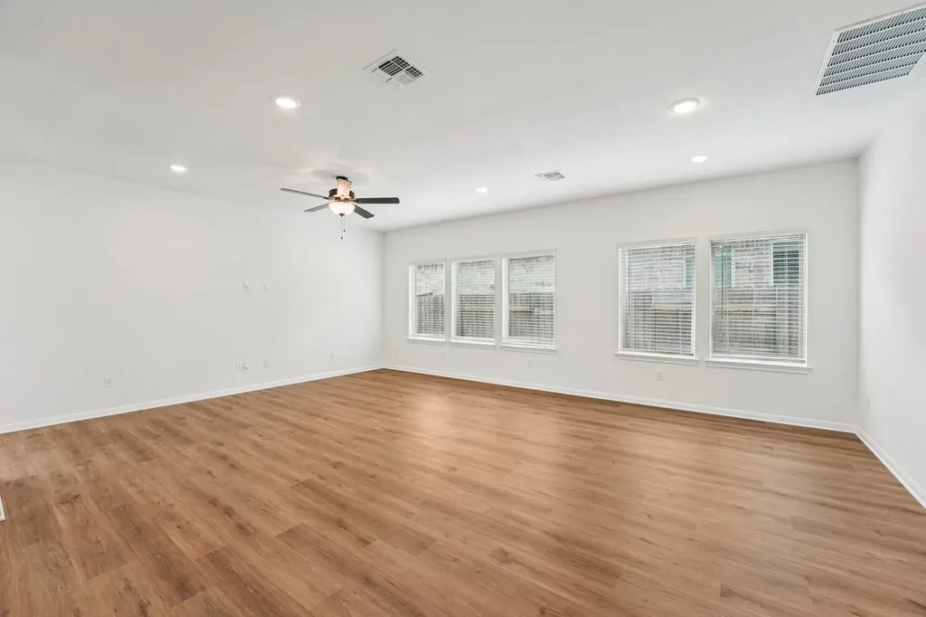 238 Bay Breeze Drive Kyle TX 78640