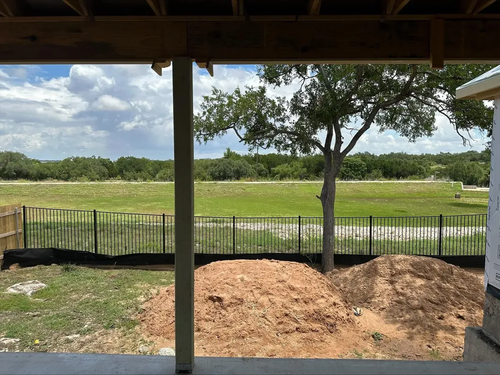 1212 Scenic Green Loop Georgetown TX 78628