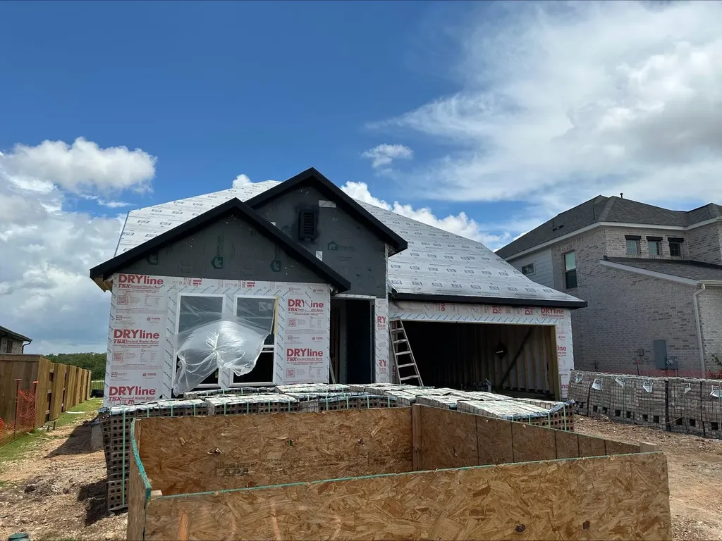 1212 Scenic Green Loop Georgetown TX 78628