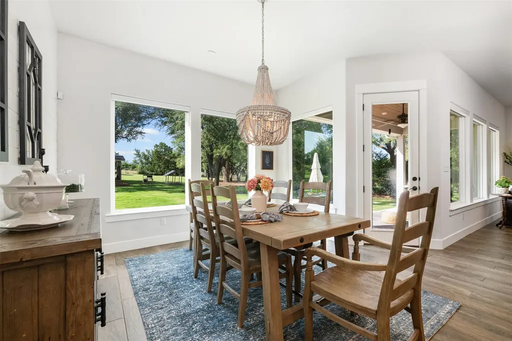 220 Highland Oaks Leander TX 78641