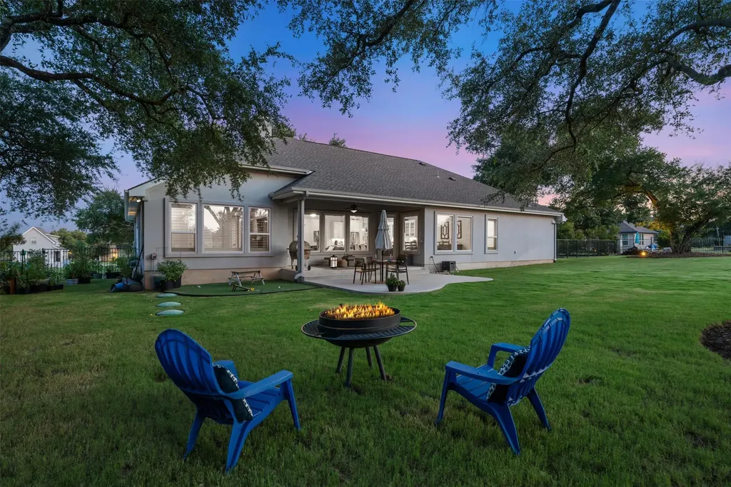220 Highland Oaks Leander TX 78641