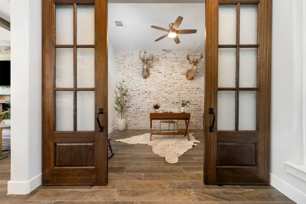 220 Highland Oaks Leander TX 78641
