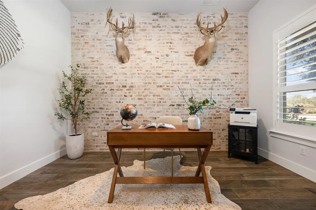 220 Highland Oaks Leander TX 78641