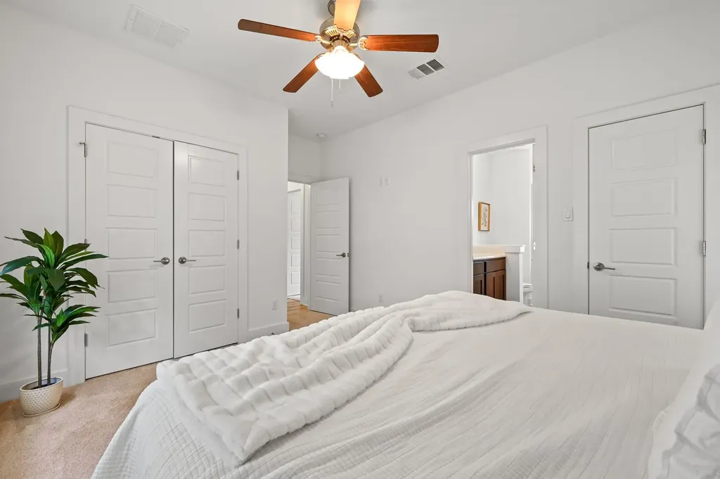 2633 Witsome Loop Austin TX 78741