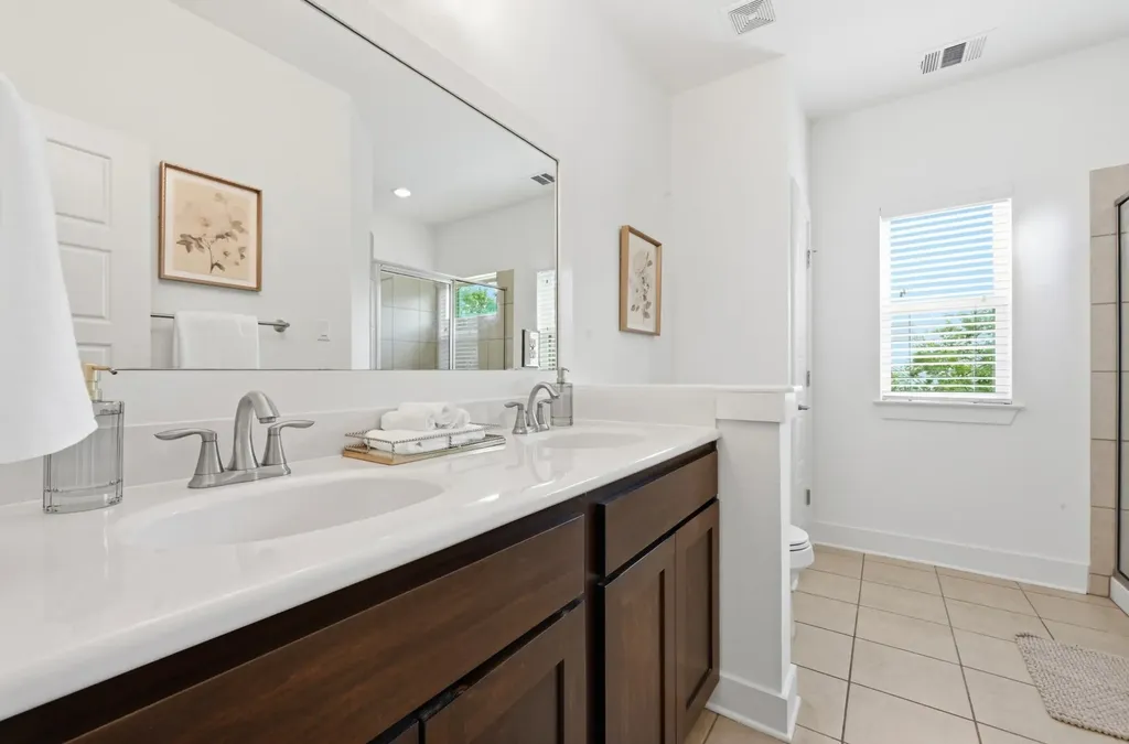 2633 Witsome Loop Austin TX 78741