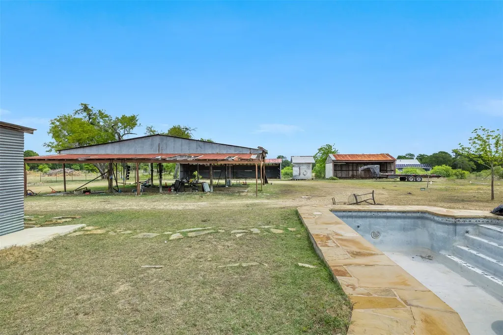 9765 State Park Road Lockhart TX 78644