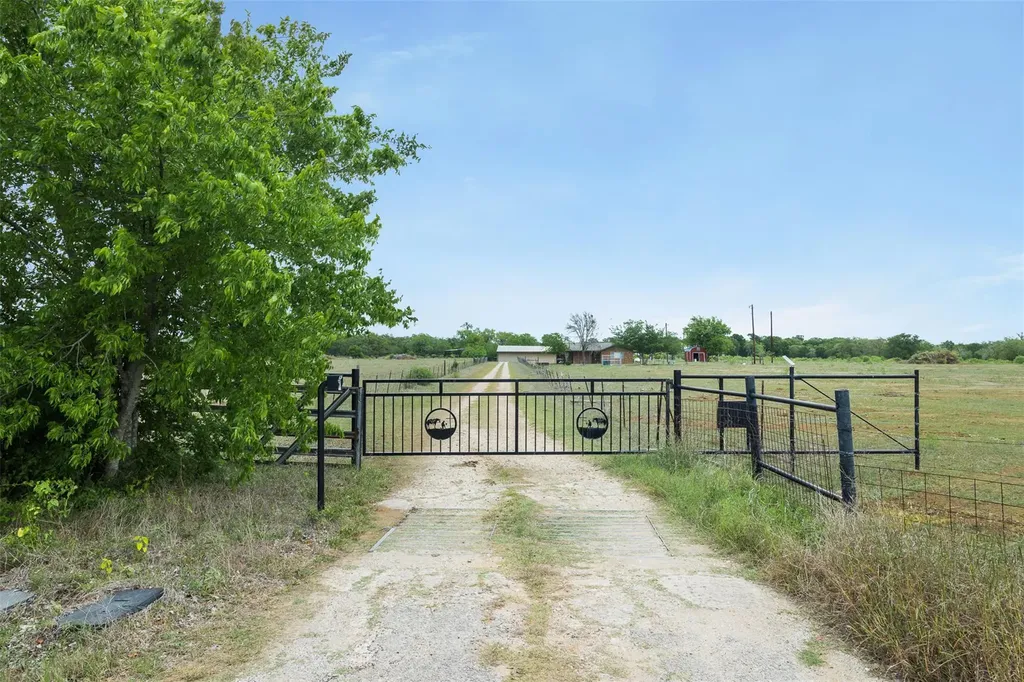 9765 State Park Road Lockhart TX 78644