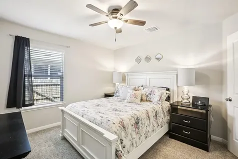 102 Harlan Drive Hutto TX 78634