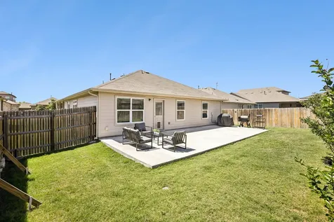 102 Harlan Drive Hutto TX 78634