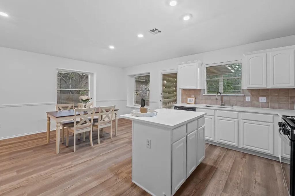 3343 Cantera Way Round Rock TX 78681
