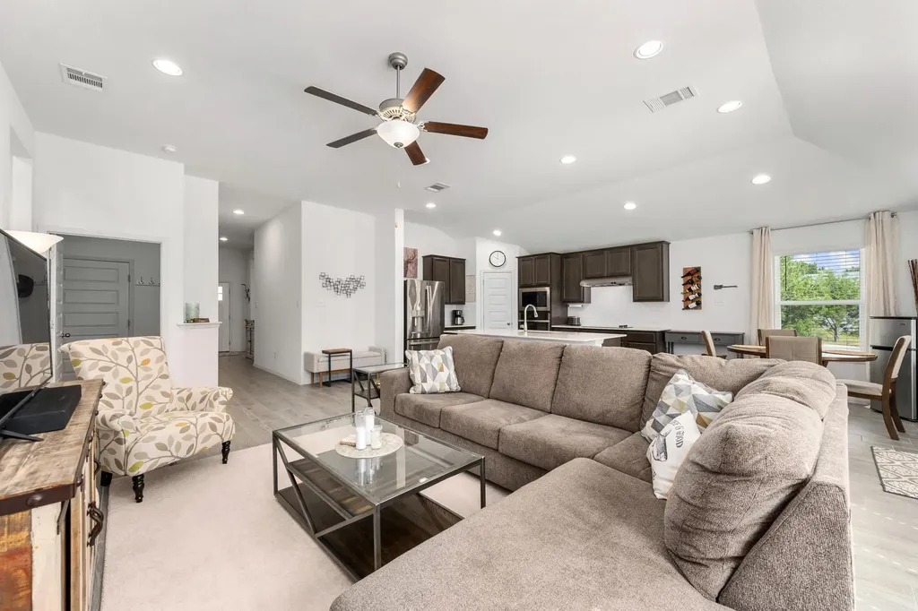 21006 Santa Rosa Avenue Lago Vista TX 78645