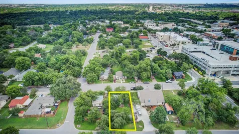 308 E Austin Avenue Round Rock TX 78664