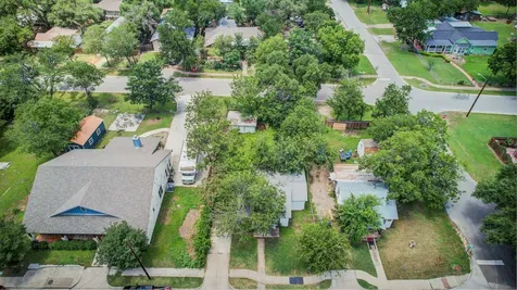 308 E Austin Avenue Round Rock TX 78664