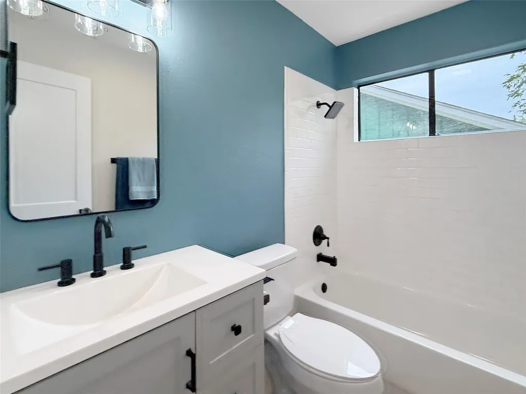 8814 United Kingdom Drive Austin TX 78748