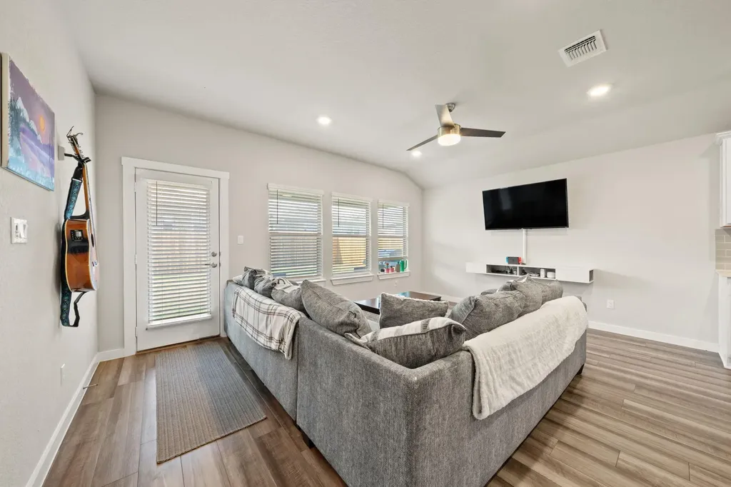 1117 Tipton Street Georgetown TX 78633