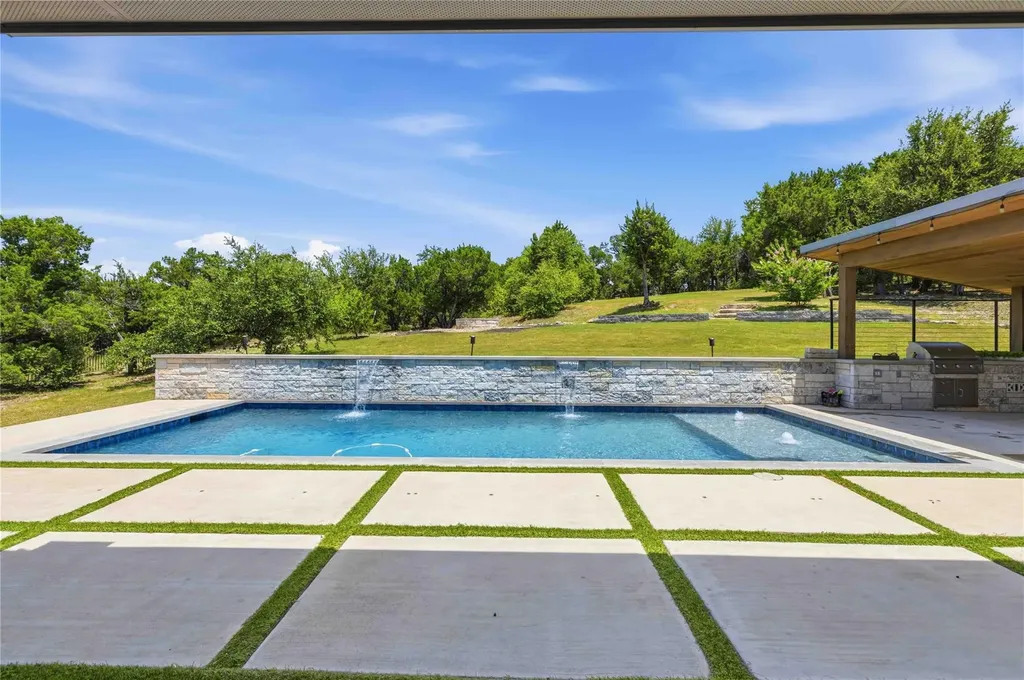 1078 Gato Del Sol Avenue Austin TX 78737