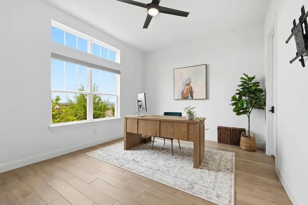 1078 Gato Del Sol Avenue Austin TX 78737