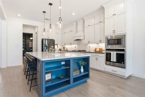 1078 Gato Del Sol Avenue Austin TX 78737