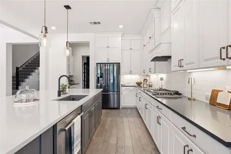 1078 Gato Del Sol Avenue Austin TX 78737