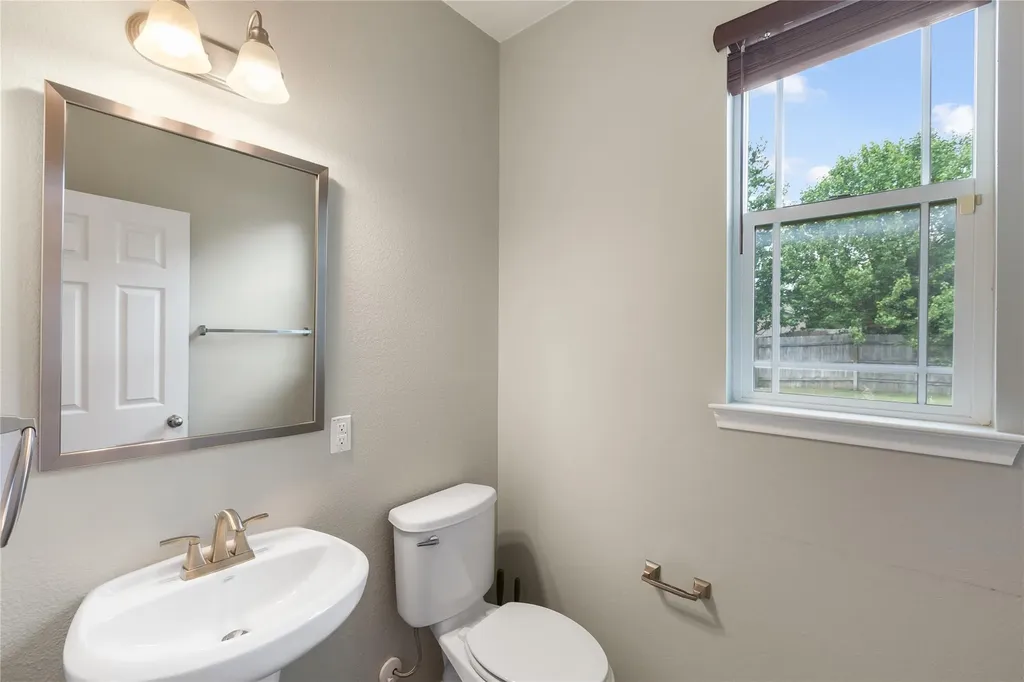 1420 Crested Butte Way Georgetown TX 78626