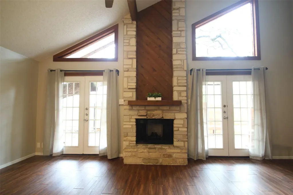 1712 Cinnamon Path Austin TX 78704