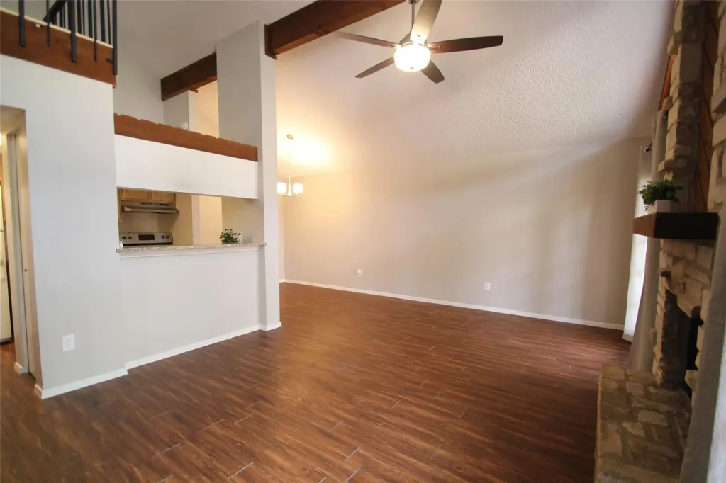 1712 Cinnamon Path Austin TX 78704