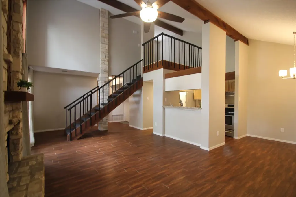 1712 Cinnamon Path Austin TX 78704