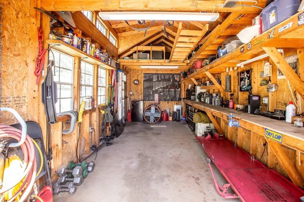914 Bret Lane Austin TX 78721
