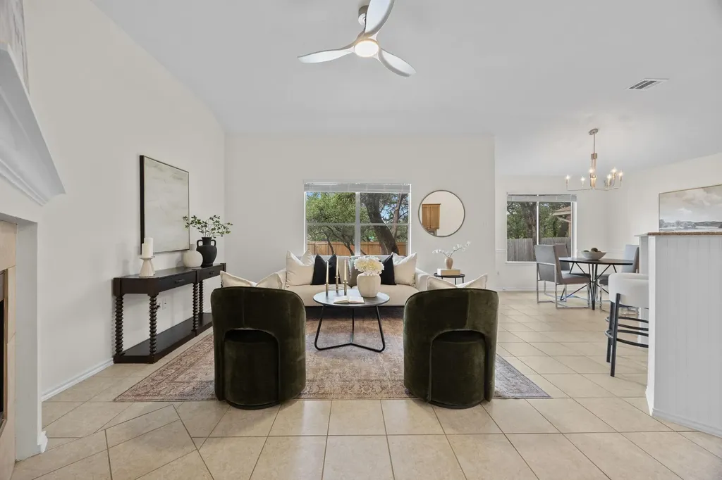 8219 Edgemoor Place Austin TX 78749