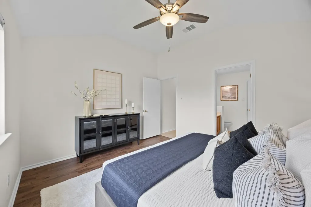 8219 Edgemoor Place Austin TX 78749