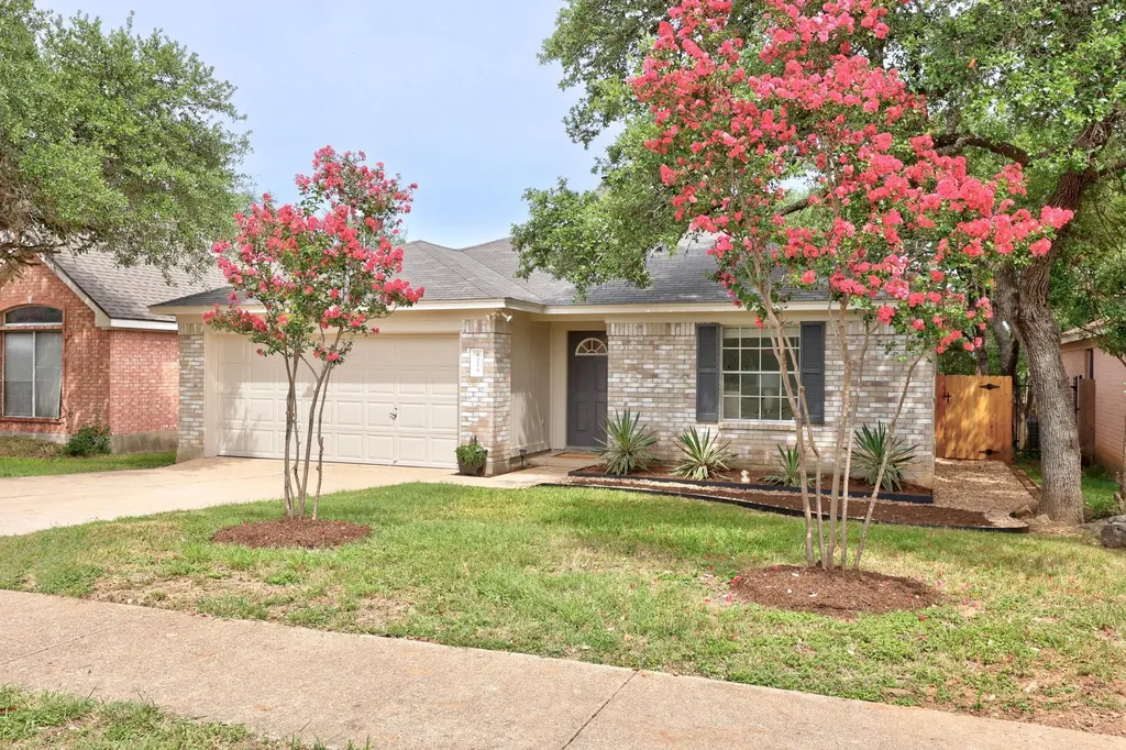8219 Edgemoor Place Austin TX 78749