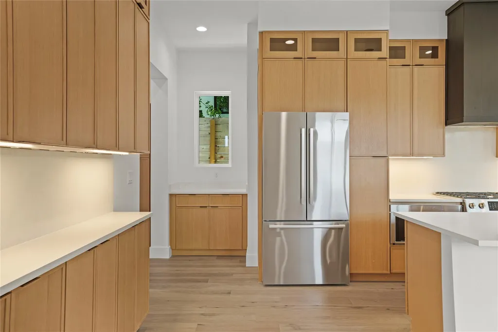 752 Pedernales Street Austin TX 78702
