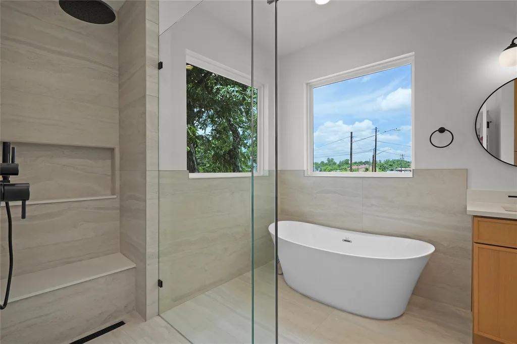 752 Pedernales Street Austin TX 78702