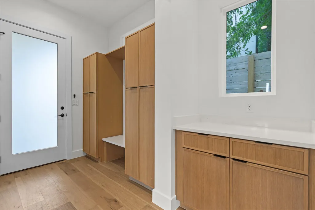 752 Pedernales Street Austin TX 78702