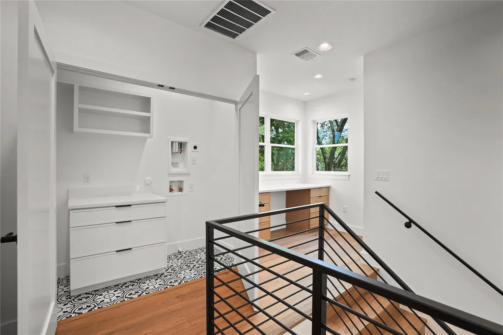 752 Pedernales Street Austin TX 78702