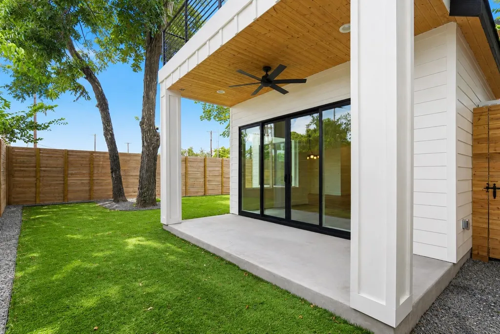 752 Pedernales Street Austin TX 78702
