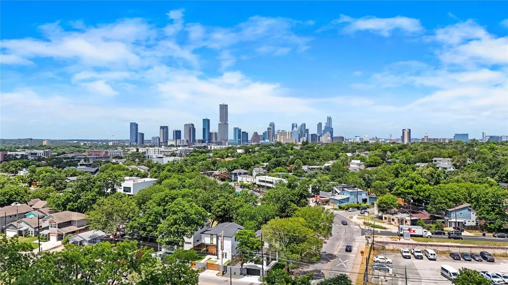 752 Pedernales Street Austin TX 78702