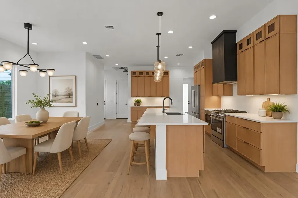 752 Pedernales Street Austin TX 78702