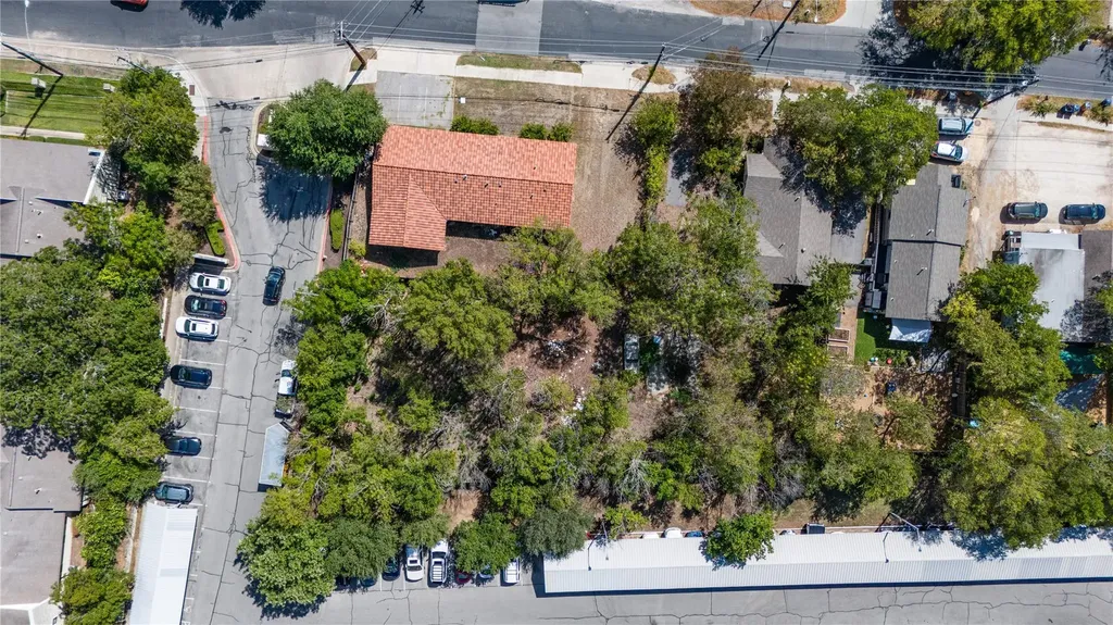 4322 James Casey Street Austin TX 78745