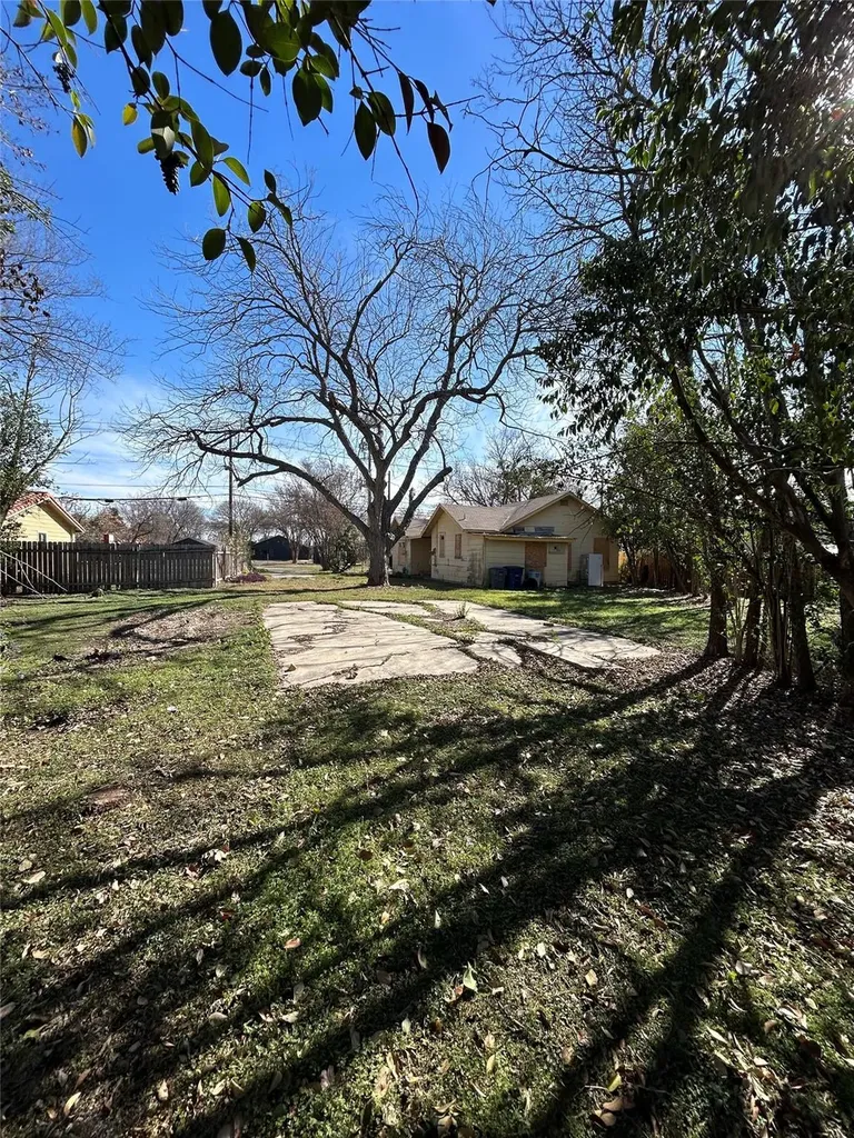 4322 James Casey Street Austin TX 78745